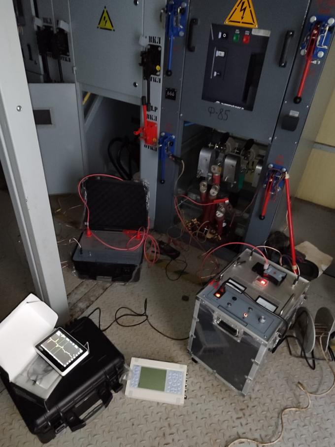 Generator napięć wysokiego napięcia do badań usterek w przypadku przełomowania wysokiego napięcia z napięciem uderzeniowym 35 kV i energią rozładowania 2450J 5